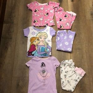 4T Pajama bundle 💜